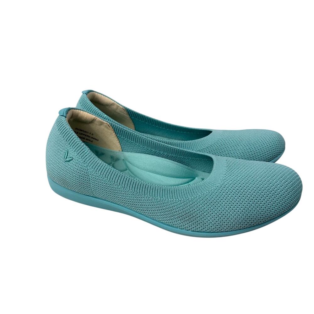 Vivaia Flats Women’s Size 7 Round Toe Walking Turquoise Comfort